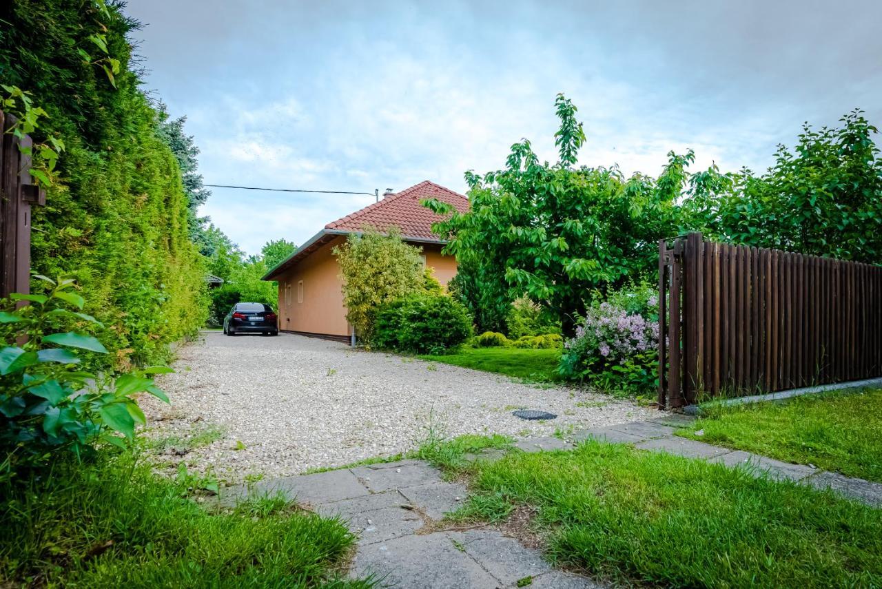 Sunny Garden Pihenohaz Villa Сиофок Екстериор снимка