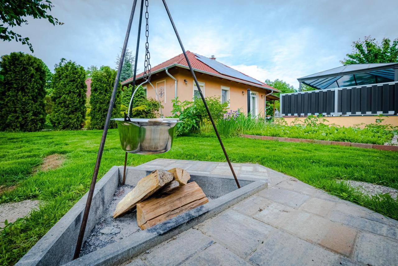 Sunny Garden Pihenohaz Villa Сиофок Екстериор снимка